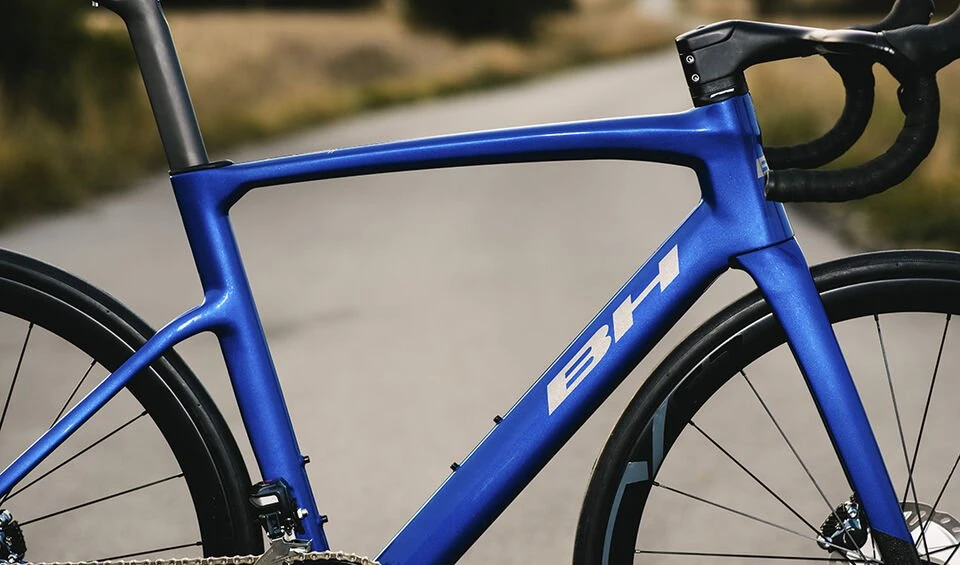 BH Bikes RS1 3.0 Aero Disc Brake Road Bike 11 Speed Shimano 105 2 BH Bikes RS1 3.0 Aero Disc Brake Road Bike 11 Speed Shimano 105 - Image 2