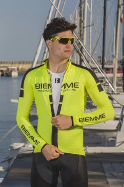 Biemme Jampa 2 Lightweight Waterproof & Windproof Packable Jacket -Bicycle Equipment Store biemme jampa 2 lightweight waterproof windproof packable jacket 505405