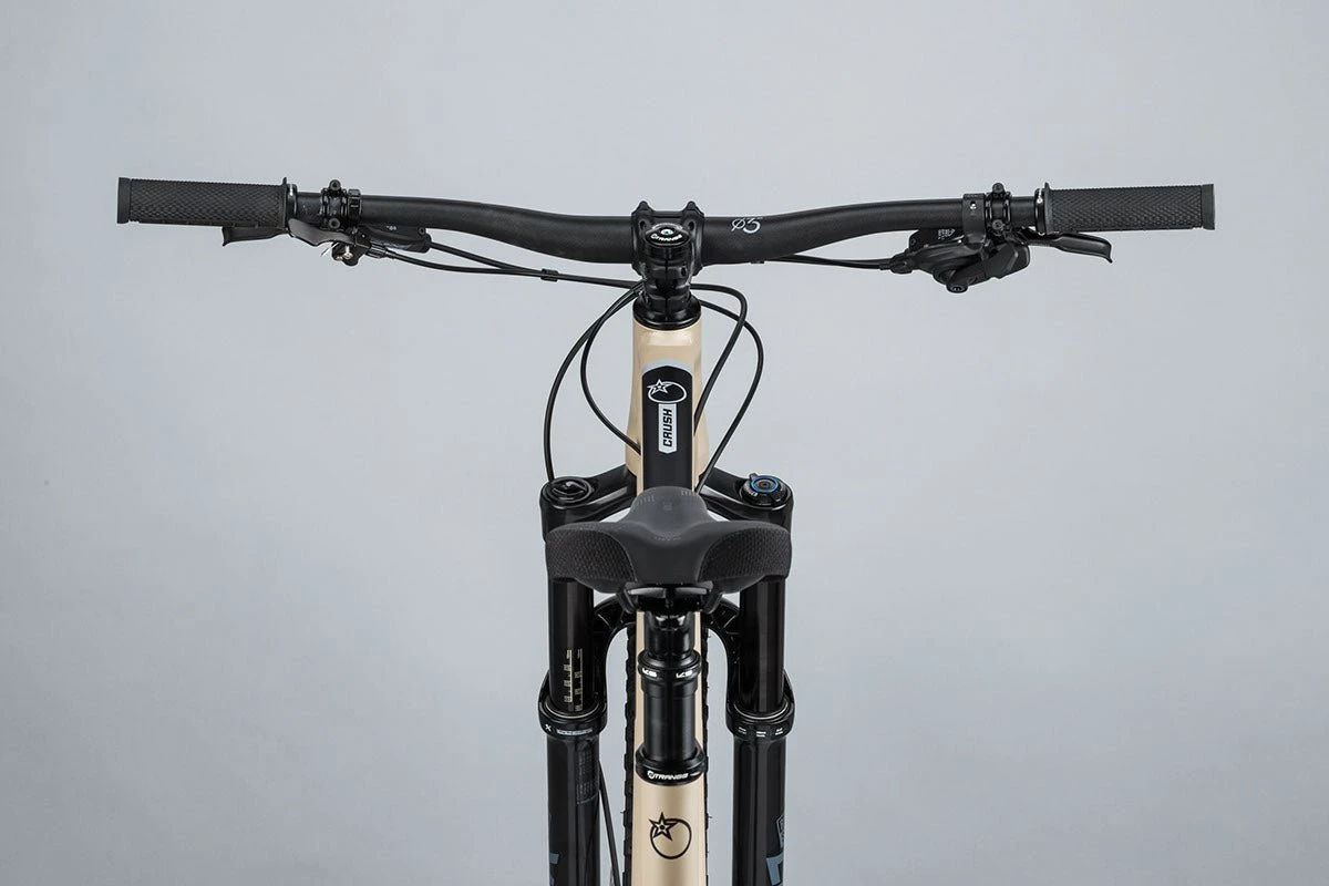 Orange Bikes Crush Pro 27.5 - Matt Sandy Playa 4 Orange Bikes Crush Pro 27.5 - Matt Sandy Playa - Image 4