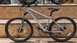 Preloved Carrera Kraken Womens Hardtail MTB Silver 26" 16" 17 Preloved Carrera Kraken Womens Hardtail MTB Silver 26" 16" -Bicycle Equipment Store preloved carrera kraken womens hardtail mtb silver 26 16 586025