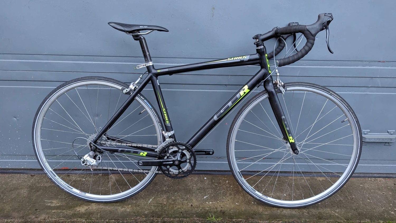 Preloved GT Series 4 Road Bike Black/Green 700c Medium 1 Preloved GT Series 4 Road Bike Black/Green 700c Medium