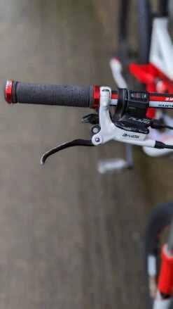 Preloved Specialized Camber FSR Full Suspension MTB Red/White Medium -Bicycle Equipment Store preloved specialized camber fsr full suspension mtb redwhite medium 273513