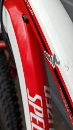 Preloved Specialized Camber FSR Full Suspension MTB Red/White Medium -Bicycle Equipment Store preloved specialized camber fsr full suspension mtb redwhite medium 352738